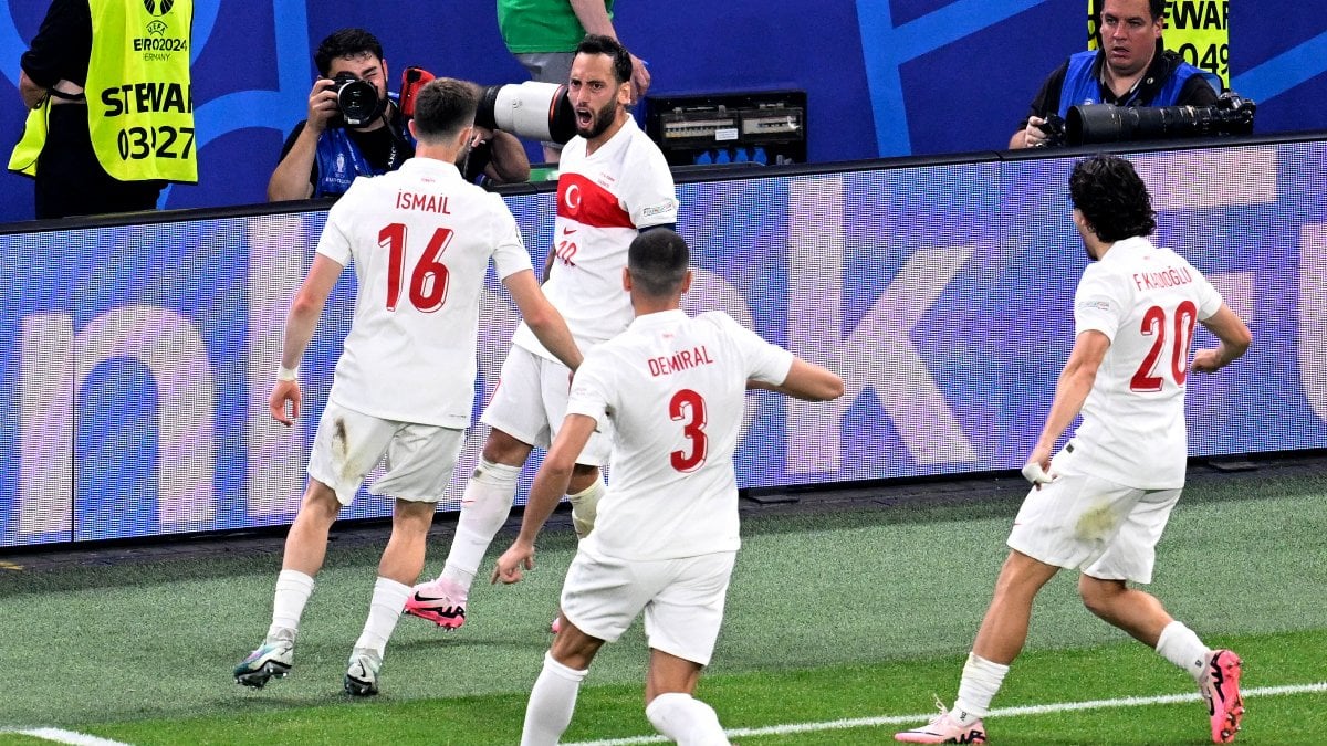 A Milli Futbol Takımı, Avrupa Şampiyonası'nda 3