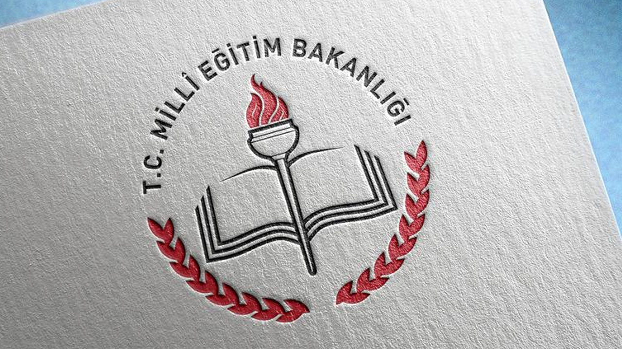 MEB'den Üniversite Adaylarının Tercih Süreci İçin Ebeveynlere Özel Kılavuz