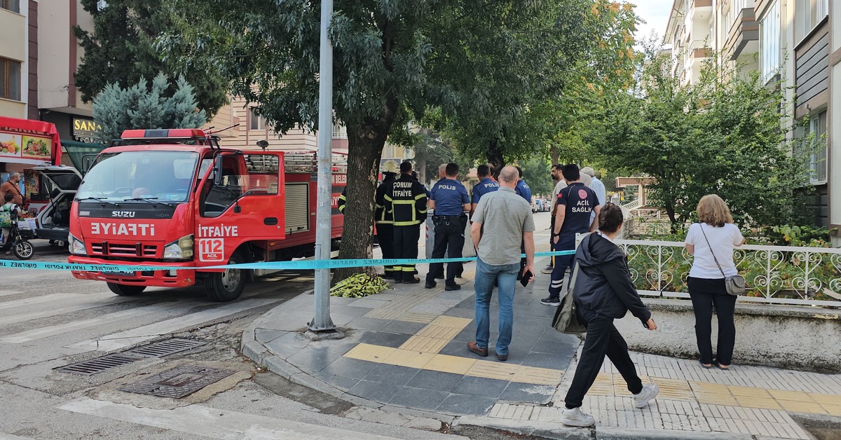 "3 saat içinde görüşmezsek evi patlatacağım"