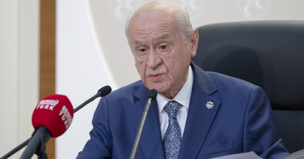 Bahçeli'den kılıçlı yemin açıklaması