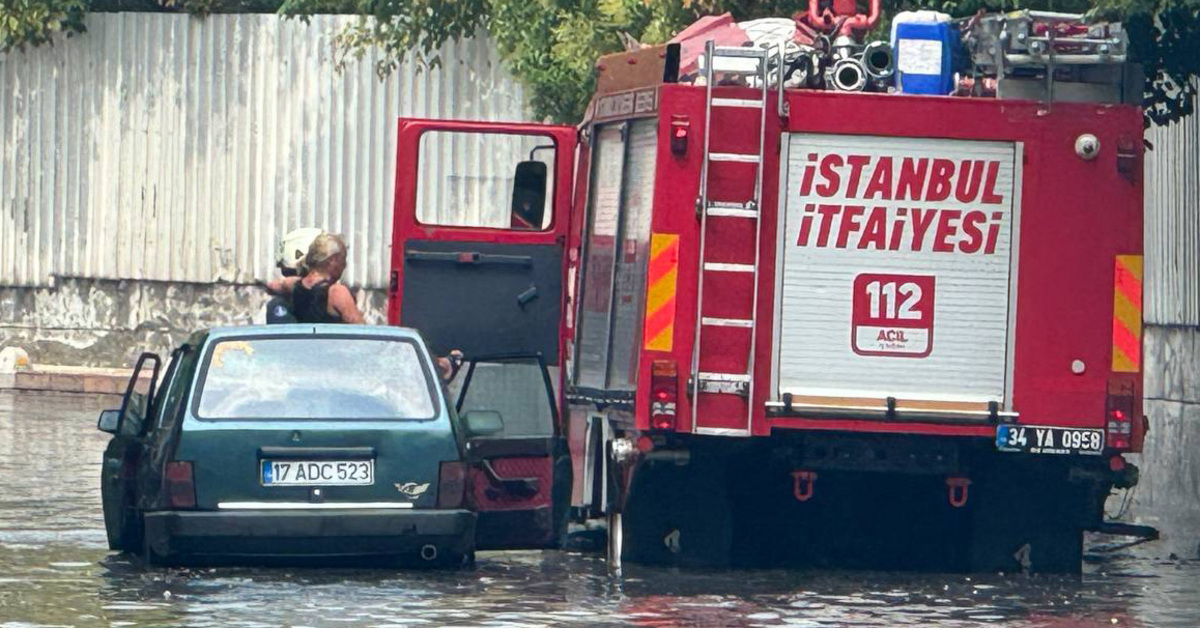 İstanbul'da aralıklarla kuvvetli yağış etkili oluyor: AKOM'dan uyarı